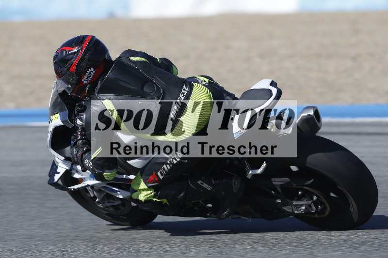 /Archiv-2024/02 29.01.-02.02.2024 Moto Center Thun Jerez/Gruppe gruen-green/backside